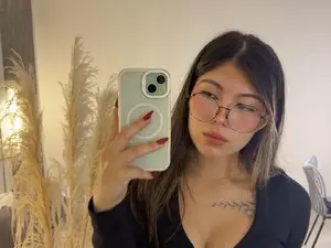 Myfreecams Live Sex Cam of Riley_sierra