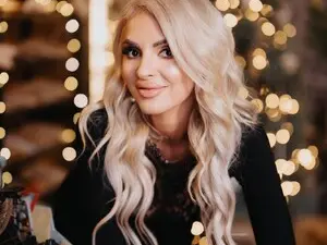 Myfreecams Live Sex Cam of ShyEyesBlondy