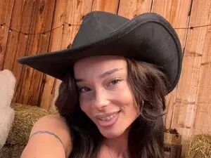 Myfreecams Sex Chat of SweetRossie