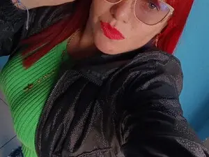 Myfreecams Sex Chat of Carolinhe_