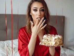 Myfreecams Sex Cam of IsoldeBliss