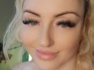 Myfreecams Sex Cam of NADINNNE