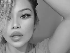 Myfreecams Free Live Porn of RenataFih0or_