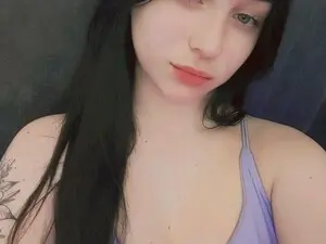 Myfreecams Nude Webcam of Emma_Show
