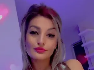 Myfreecams Adult Webcam of OXXXY