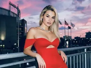 Myfreecams Best Webcam of KarinaDoll