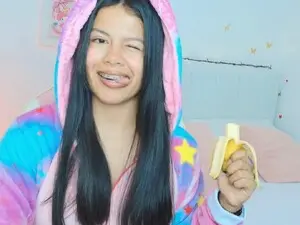 Myfreecams Sex Chat of Sweet_dania_