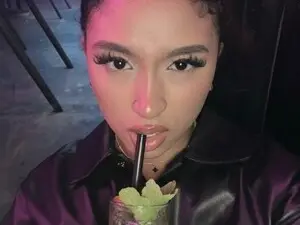 Myfreecams Free Porn Cam of Aurora_eilish