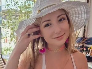 Myfreecams Free Porn Cam of BellaAndersin