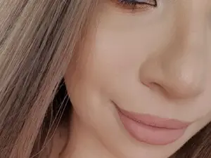 Myfreecams Live Porn of Ellamilano9