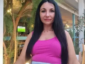 Myfreecams Sex Cam of Hellensweet25