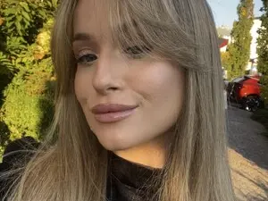 Myfreecams Live Sex Cam of SophieeDee