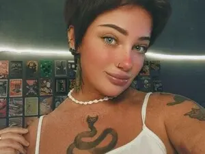 Myfreecams Adult Webcams of LessaHost
