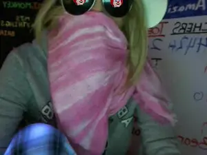 Myfreecams Live Sex Cam of Topless