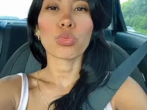 Myfreecams Watch Live Sex Cams of Lizzy_squirt