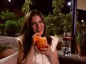 Myfreecams Live Porn of Selena_