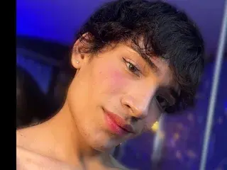 Streamate Live Sex of Isaac_Nova
