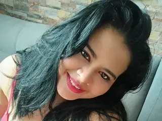 Streamate Sex Cam of Tania_Cruz