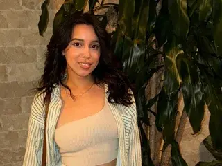 Streamate Free Live Porn of CiciTheBaddest