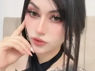 Streamate Private Sex Chat of Miaa_Hunter