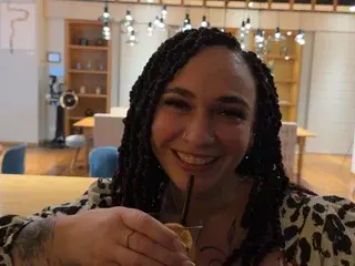 Streamate Nude Webcam of MilfMillie