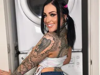 Streamate Adult Video Chat of NikitaRaeBlack