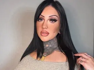 Streamate Sex Cam of NikitaRaeBlack