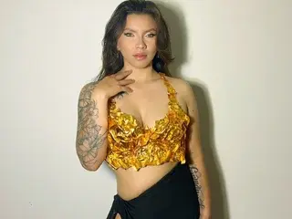 Streamate Live Sex Cam of Lucia_s