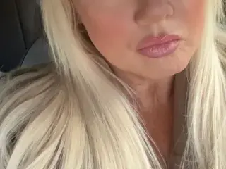 Streamate Free Porn Cam of LushLunaxo