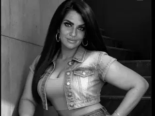 Streamate Live Sex Cam of Milf_Mania