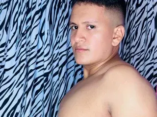 Streamate Free Live Porn of Joseph_bigcock