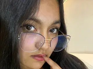 Streamate Live Sex Cam of naughtyrose_vc