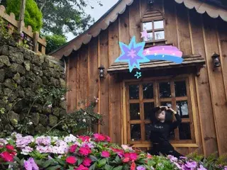 Streamate Live Sex Cam of Rose_Mussica