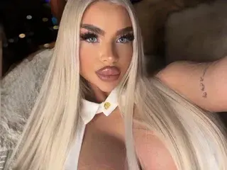 Streamate Adult Webcams of ChrystalCade