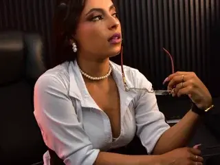 Streamate Sex Cam of MiiaaMonroe