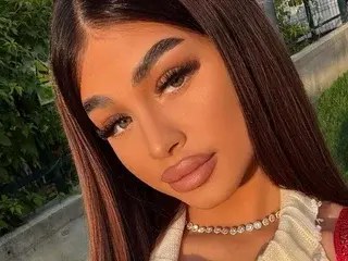 Streamate Sex Chat of BellaNoirre