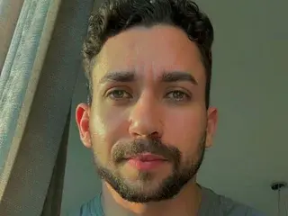 Streamate Adult Webcams of DomNox