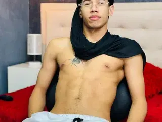 Streamate Adult Webcam of Erick_Zhimerman