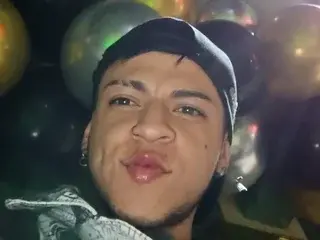 Streamate Watch Live Sex Cams of ZackFalcon