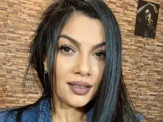 Streamate Best Webcam of KiraDesirex