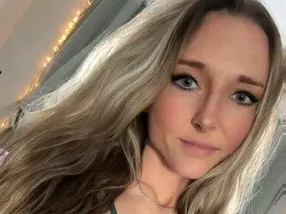 Streamate Live Sex of Violet_Styles