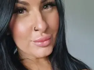 Streamate Watch Live Sex Cams of LaylaCurve