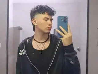 Streamate Live Sex of daveel_blazh