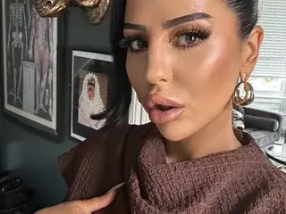 Streamate Live Sex of VelvetVonBlack_UK