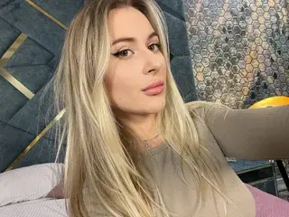 Streamate Live Sex of ArolinaNightt