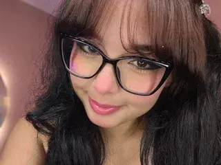Streamate Live Sex Cam of Little_vel