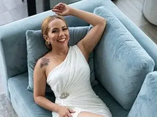 Streamate Free Porn Cam of AmberDillucca