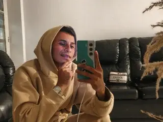 Streamate Sex Cam of Rocco_Steell