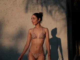 Streamate Watch Live Sex Cams of Teresa_Saenz