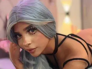 Streamate Live Sex Cam of Anaiamoon111